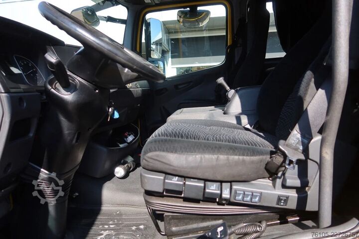 Autotransporter Mercedes-Benz Atego 1221 1221 L  Takel wagen 6 Persoons