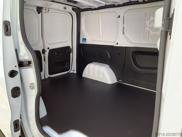 Panel van RENAULT Trafic KOMFORT L1H1 3,0t dCi 150 AUTOMATIK NAVI