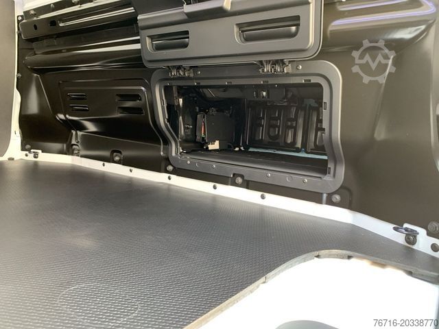 Panel van RENAULT Trafic KOMFORT L1H1 3,0t dCi 150 AUTOMATIK NAVI