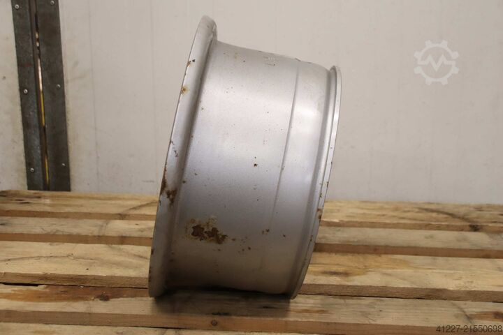 Felge Mefro 7.0-15  ET-57,5  47236 107  8-Loch