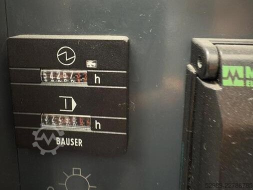 Universal machining center DECKEL MAHO DMU 50 eVo Linear