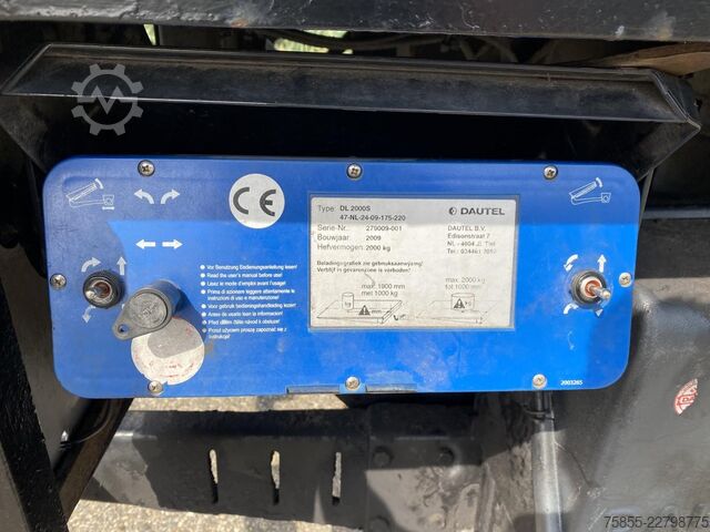 Box body Samro 2-Axle Isobox 12.60 x2.50 x2.50 / 2x Steering A...