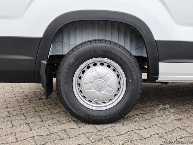 Minibus Maxus DELIVER 9