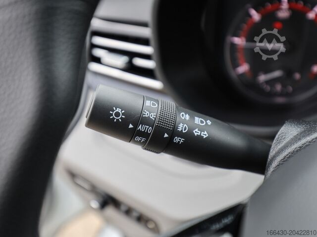 Minibus Maxus DELIVER 9