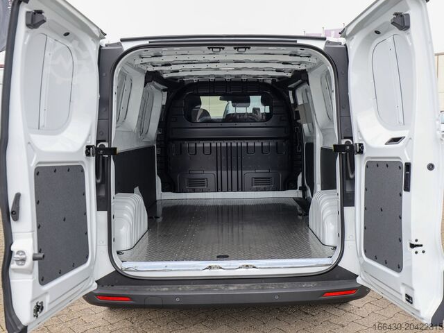 Minibus Maxus DELIVER 7