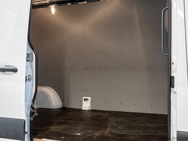 Panel van Mercedes-Benz Sprinter 315 CDI Kasten L2H2 AHK Stdhz. Navi