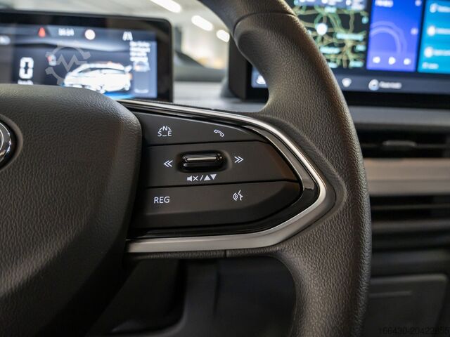 Kastenwagen Maxus eDELIVER 5 KA L1H1 64 kW/h Klima 360° LED PDC