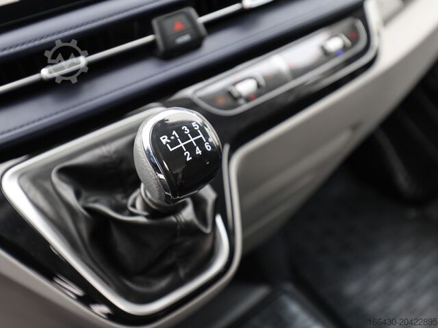 Minibus Maxus DELIVER 9