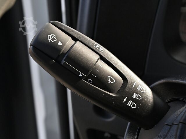 Van Mercedes-Benz Atego 821 K 4x2 Meiller TRIGENIUS 2x AHK Klima GSR