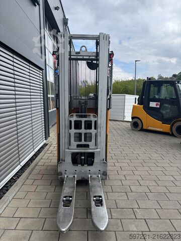 Electric Pallet Trucks Still EXH-S20