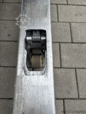 Electric Pallet Trucks Still EXH-S20