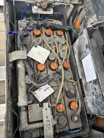 Electric Pallet Trucks Still EXH-S20