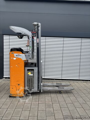 Pallet Stackers Still FXV14