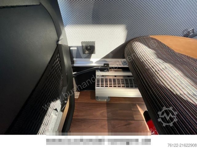 Motor coach MERCEDES-BENZ Tourismo 16 RHD / 516 / R08