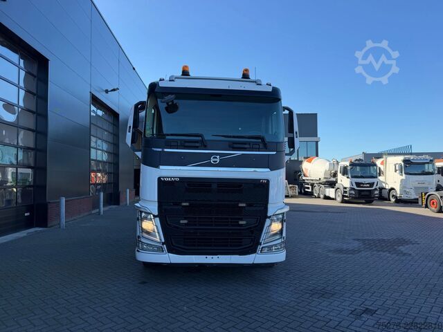 Crane truck Volvo FH 540 6x4 Trekker + Hiab 622 EP-6 HiPro Euro 6
