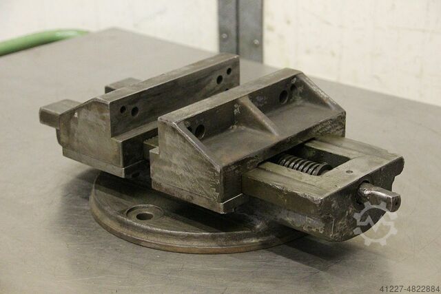 Machine vice unbekannt Spannweite 240 mm