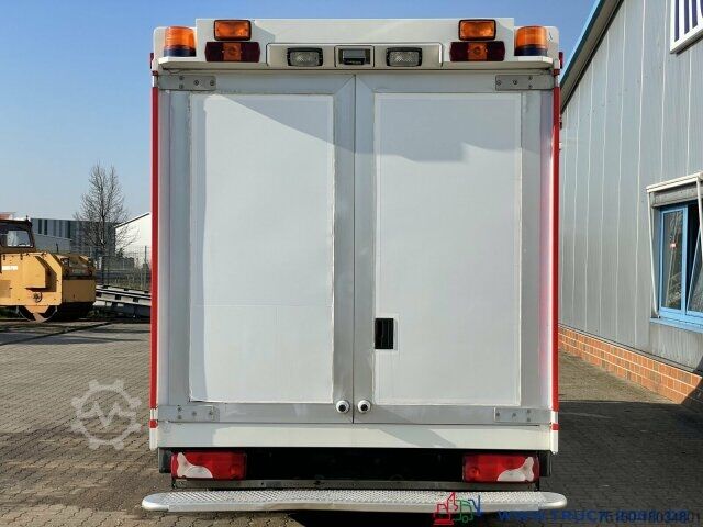 Kehrmaschine Mercedes-Benz 515 CDI Ölspurreiniger Technik Bj. 2013