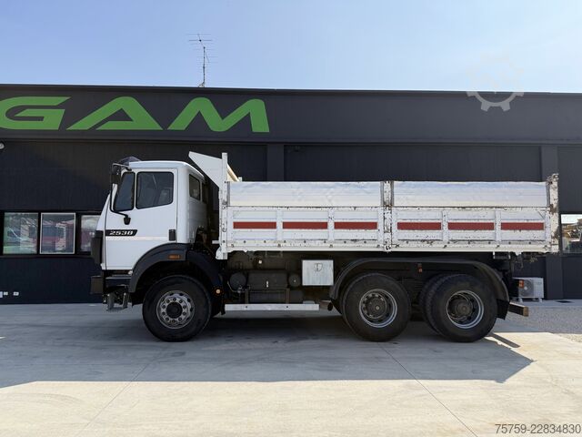 Kipper LKW Mercedes-Benz SK 2538K 6x4 Kipper 14cbm Manualgetriebe