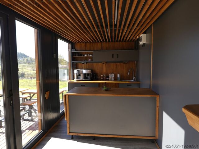 Wohncontainer Wolf Tiny Cafe Haus mit Veranda Bürocontainer