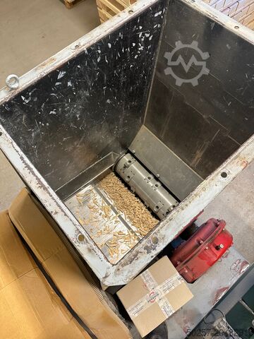 Schredder Reinbold AZR 600