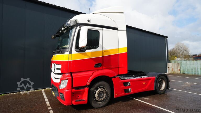 Standard-SZM Mercedes-Benz Actros 1942 tractor unit