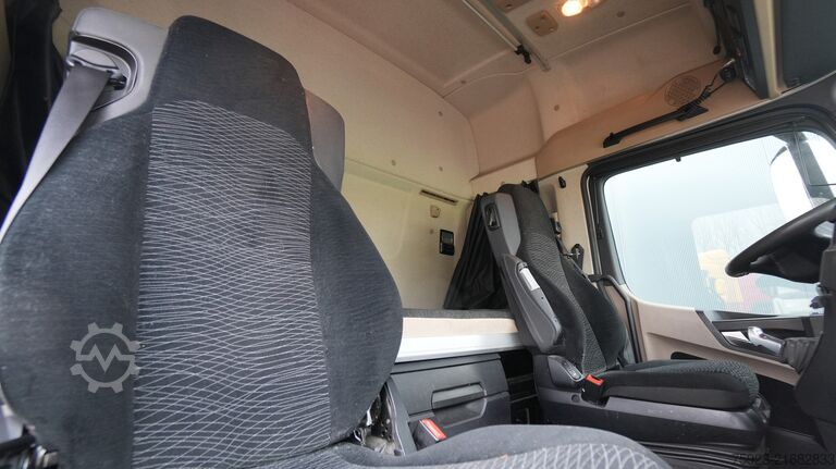 Standard-SZM Mercedes-Benz Actros 1942 tractor unit