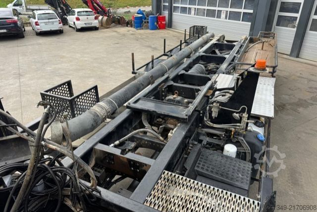 Truck chassis VOLVO FH-500 10x4