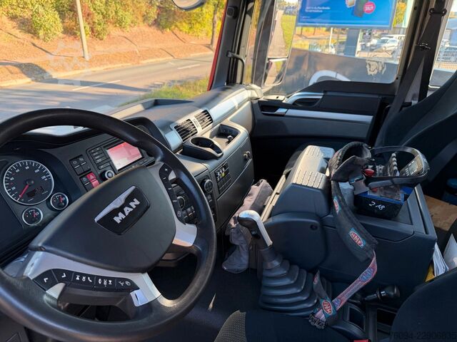 Kipper LKW MAN TGS 28.440 6x4-4 ALLRAD KRAN 16m KIPPER