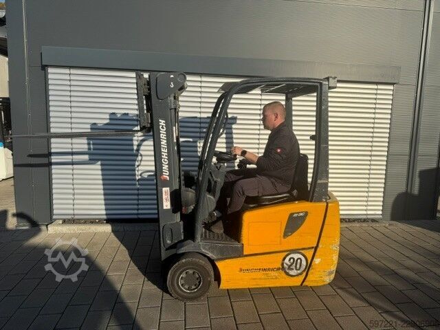 Elektrisch – 3 Räder Jungheinrich EFG 215