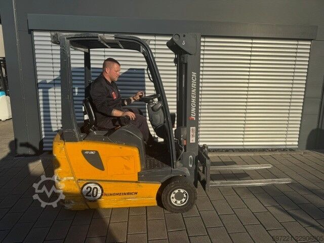 Elektrisch – 3 Räder Jungheinrich EFG 215