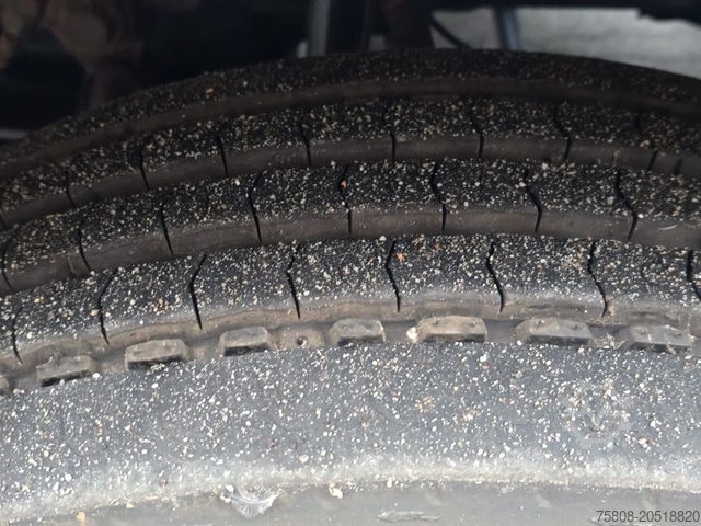 LKW mit Pritsche (offen) MERCEDES-BENZ Atego 1230 Plane 7,20m Hochdach LBW 1,5t AHK