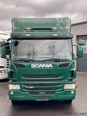 LKW mit Getränkeaufbau SCANIA P 320 / LBW / AHK / LENKACHSE / KAMERA / 18 PAL