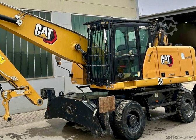 Handling excavator Caterpillar MH3024-06C