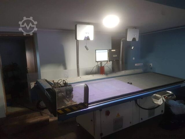 Textilschneidemaschine ATOM FLASH CUT 888