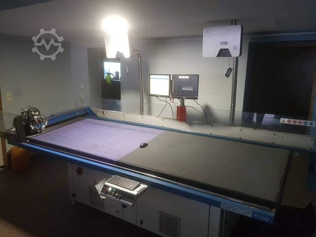 Textilschneidemaschine ATOM FLASH CUT 888