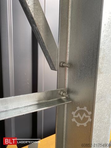 Kragarmregal ca. 4,02 lfm. Kragarmregal H: 416 cm T: 137 cm , 750 kg/Arm , 4 Lagerebenen