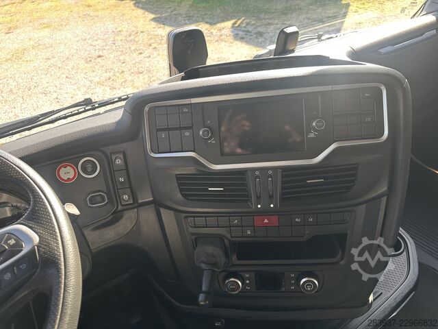 Standard tractor unit Iveco AS 440ST/P 490
