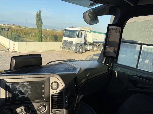 Tipper truck Mercedes-Benz Arocs 4145K Kipper 20cbm 8x4 40Ton Euro6