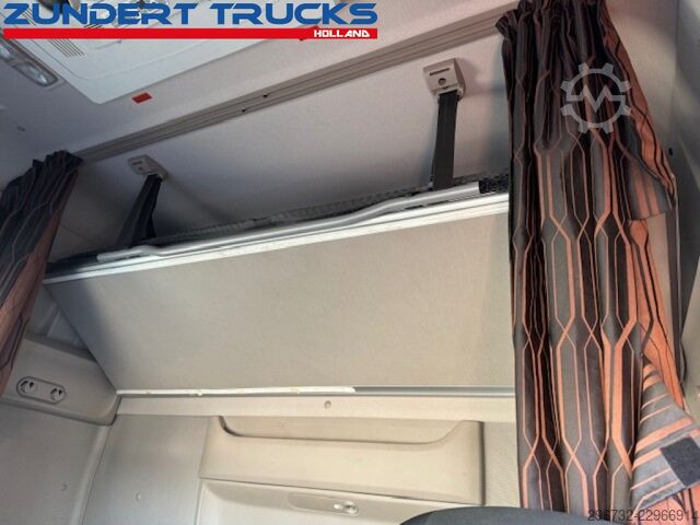 Standard-SZM DAF XF 450 SUPERSPACECAB, STANDCLIMA, 2 TANKS