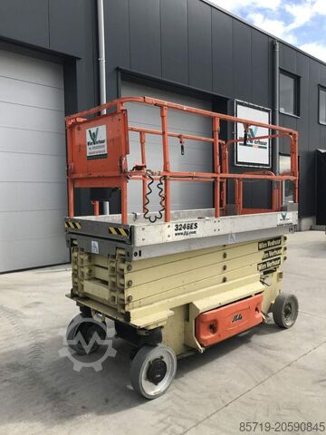 Scissor lift JLG 3246ES (1240)