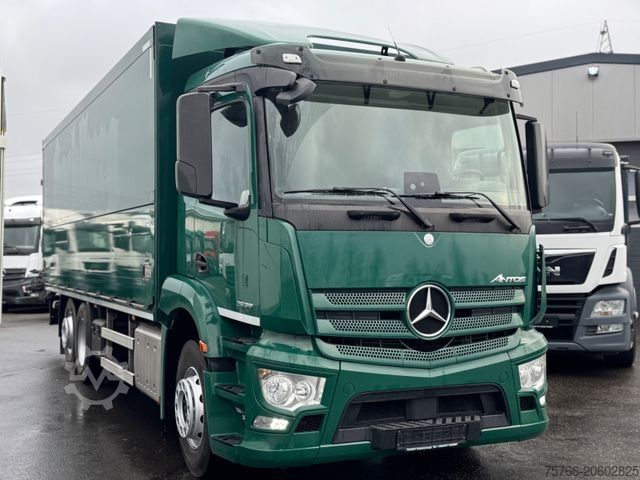 LKW mit Getränkeaufbau MERCEDES-BENZ ANTOS 2536 L / AHK / LBW / LENKACHSE