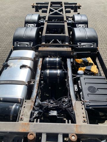 Swap body truck MAN TGX 26.500 6x2 LL Multiwechsler_ XLX_ Intarder