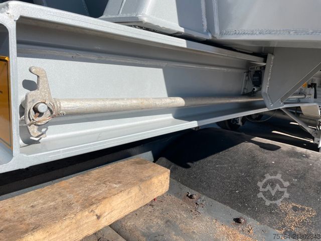 Tipper semitrailer BENALU ca. 48m³ Kippauflieger / Pendelklappe / MIETE