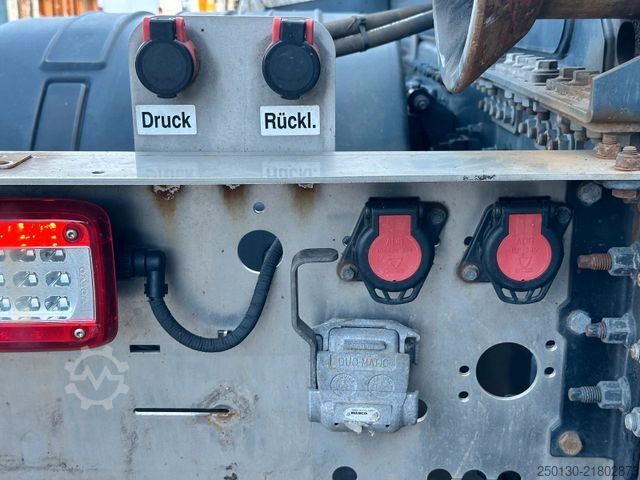 Roll-off tipper truck VOLVO FH 750 6x2 BL VDL AK LUXUS AUSSTATTUNG