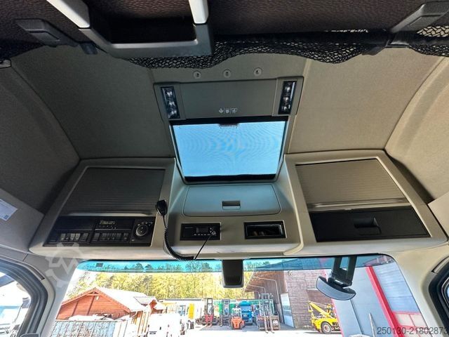 Roll-off tipper truck VOLVO FH 750 6x2 BL VDL AK LUXUS AUSSTATTUNG