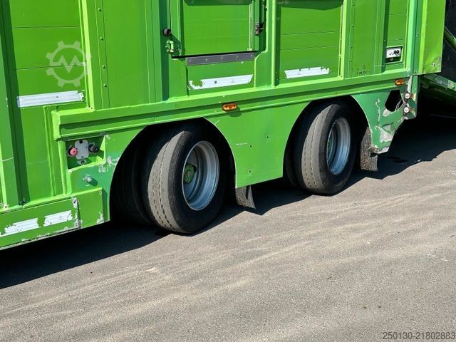 Livestock semitrailer Finkl MultiLiner XXL/VSE/Ladelift/Tränke/Hubdach