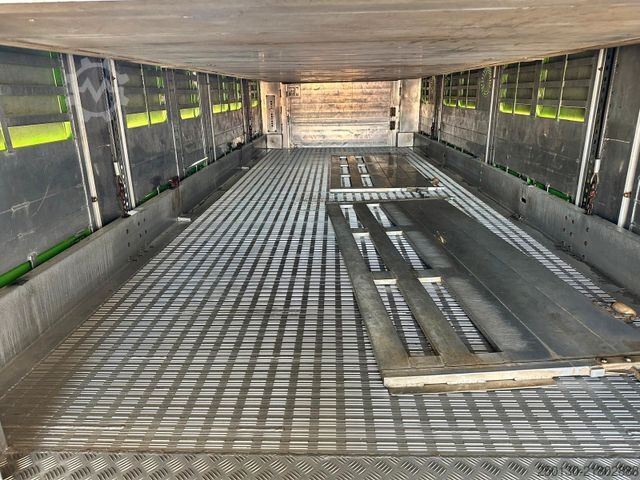 Livestock semitrailer Finkl MultiLiner XXL/VSE/Ladelift/Tränke/Hubdach