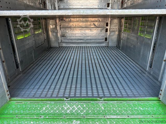 Livestock semitrailer Finkl MultiLiner XXL/VSE/Ladelift/Tränke/Hubdach