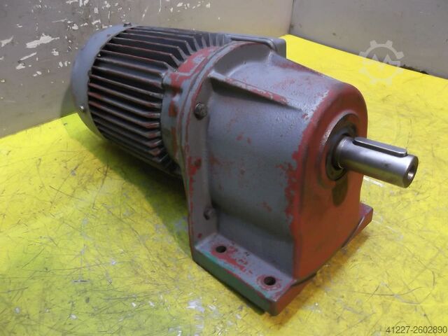 Geared motor 0.55/0.75 kW 112/224 rpm Bauer DKP8420V/200L