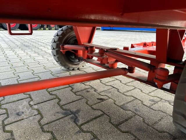 Loading platform Mafi double-steered and connectable heavy-duty trail...